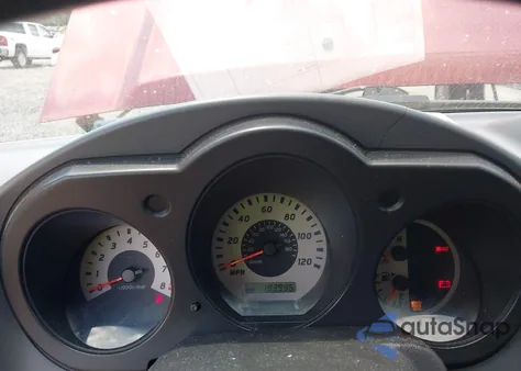 2004 Nissan Xterra Xe z USA, uszkodzony, nr VIN 5N1ED28T24C607988